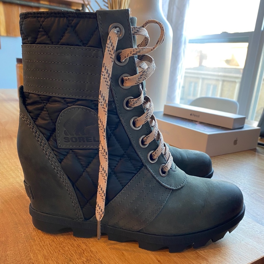 Lexie sorel winter wedge